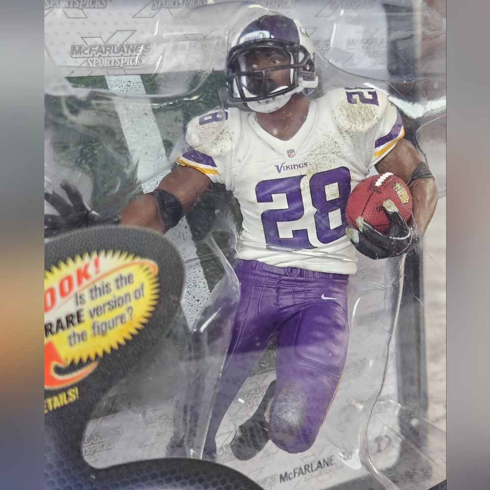 ADRIAN PETERSON RB MINNESOTA VIKINGS #28 OFFICIALLY LICENSED MCFARLANE NFL 34 - Picture 2 of 9